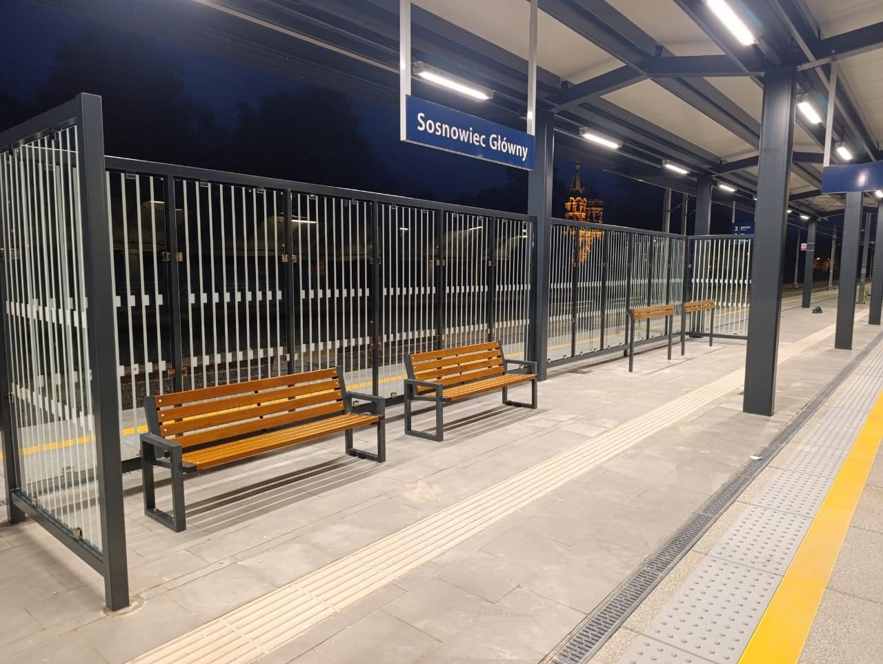 Zmodernizowany peron stacji Sosnowiec Główny